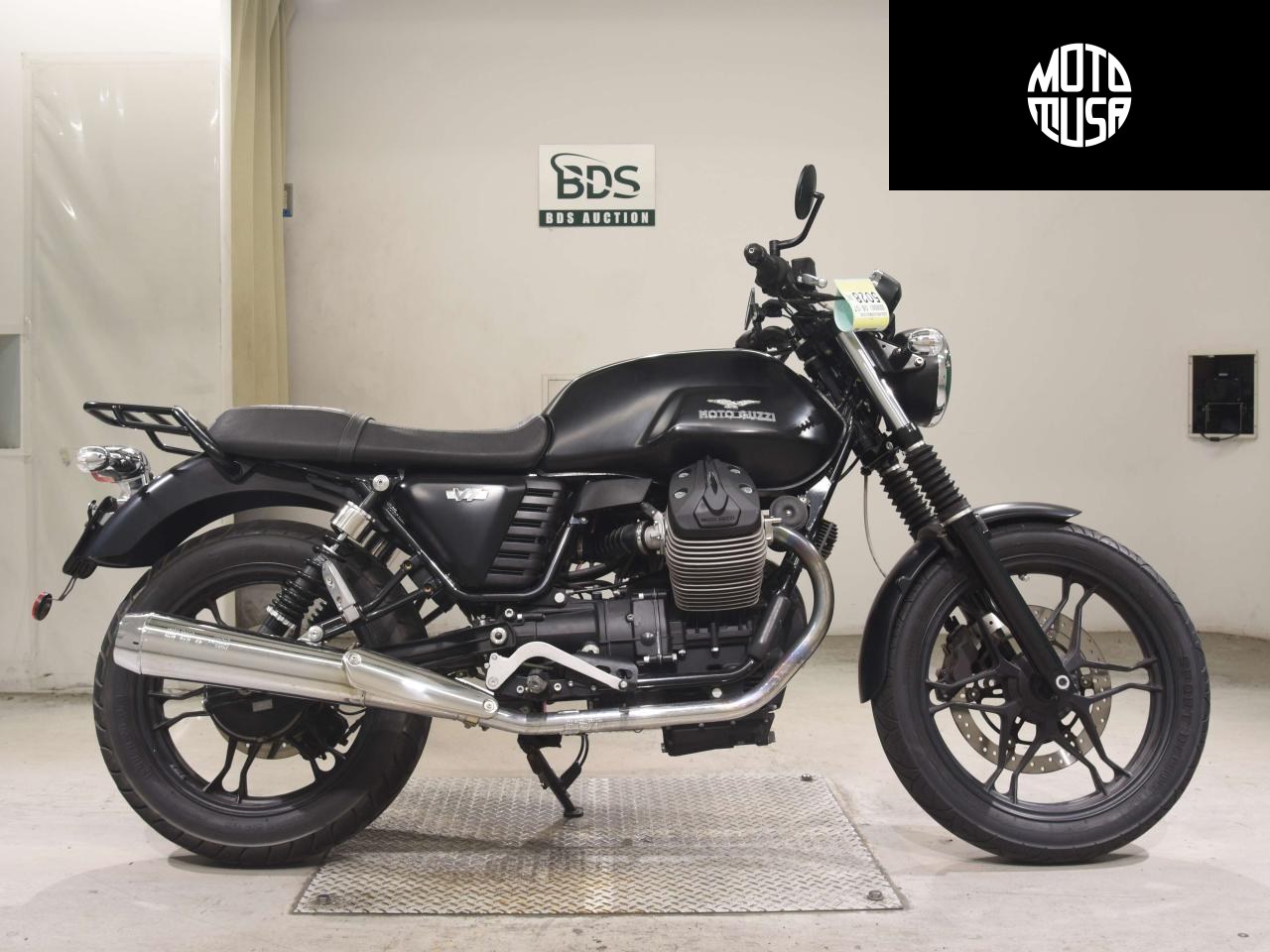 Moto Guzzi V7 2-Stone - фото 1