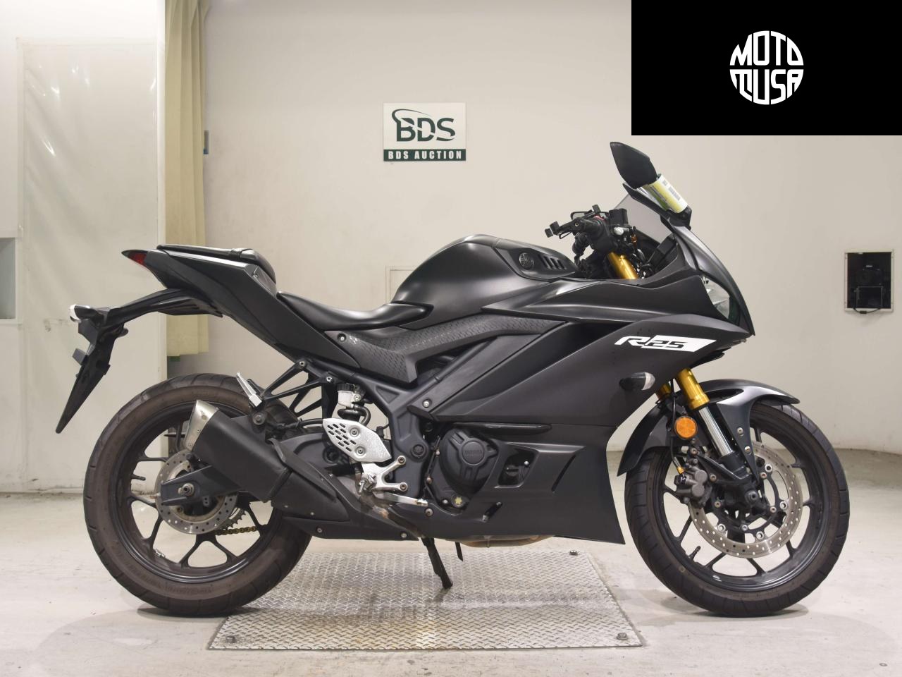Yamaha YZF-R25 - фото 1