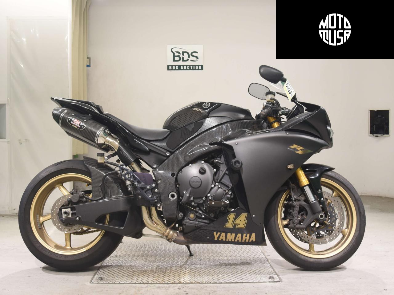 Yamaha YZF-R1 - фото 1