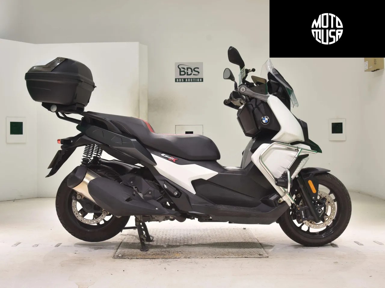 BMW C400X - фото 1