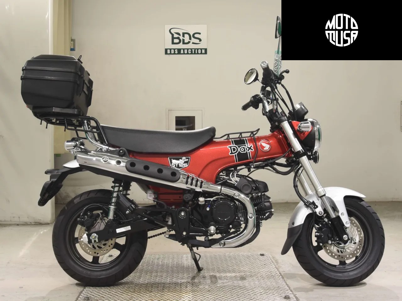 Honda DAX 125 - фото 1