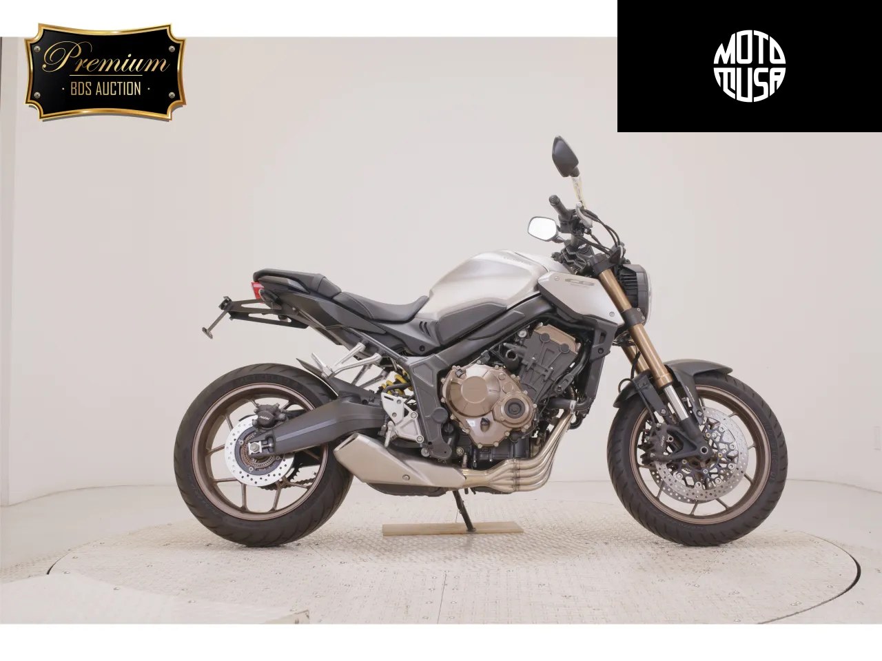 Honda CB 650R - фото 1