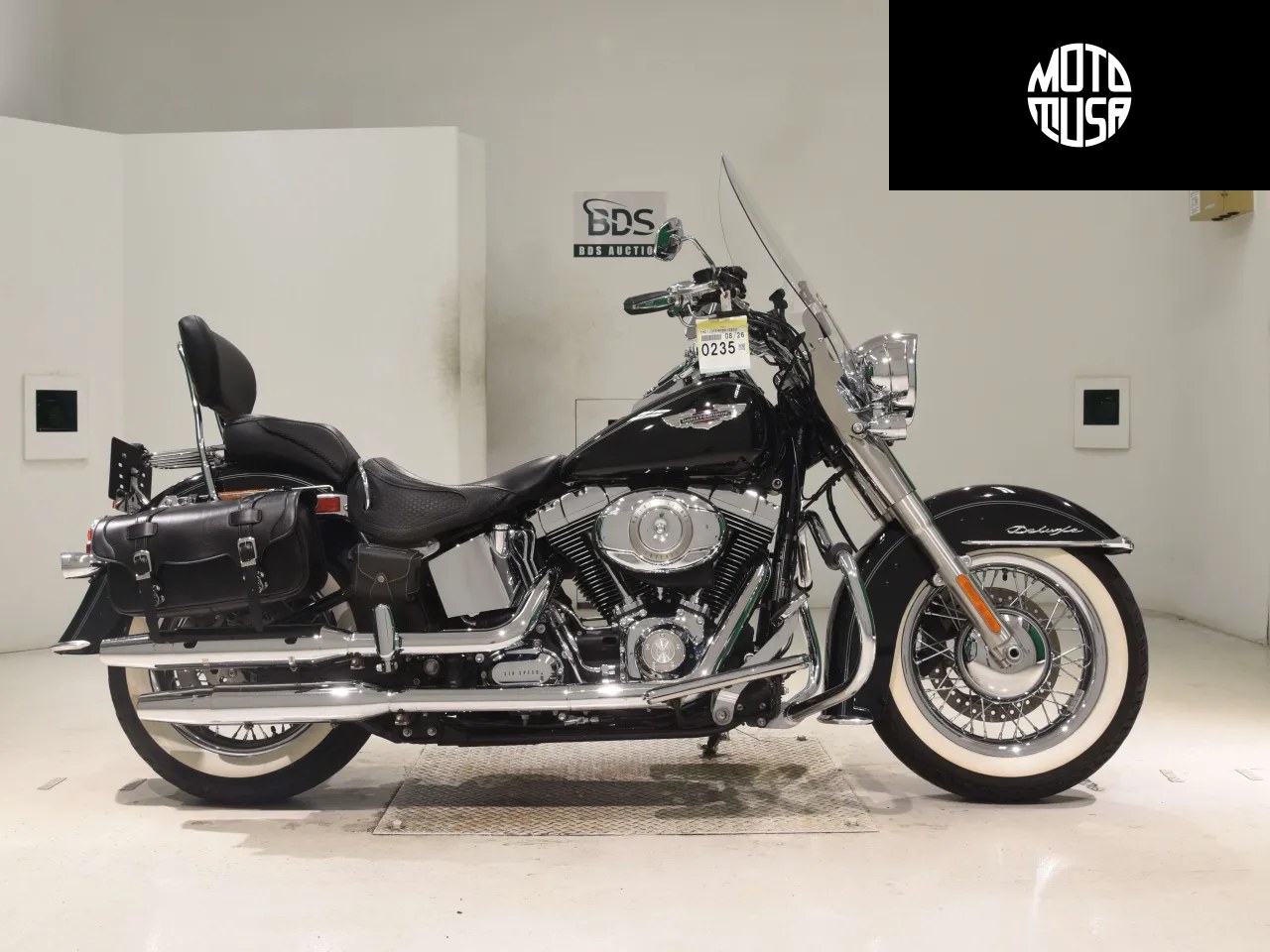 Harley Davidson Softail Deluxe FLSTN 1580 (FLSTN1580) - фото 1