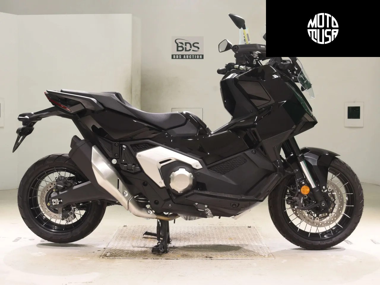 Honda X-ADV (X-ADV750-2) - фото 1