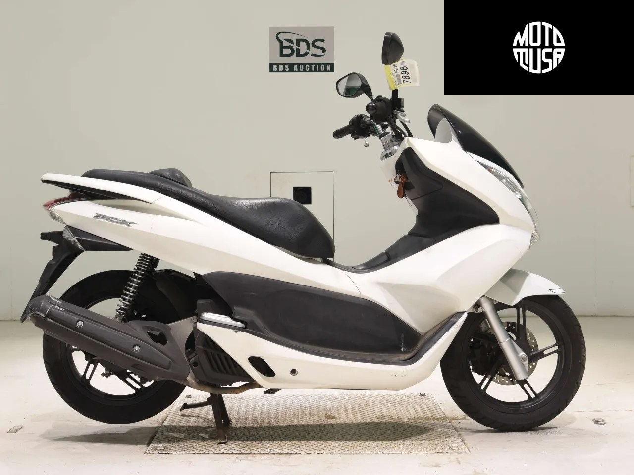 Honda PCX 125 - фото 1
