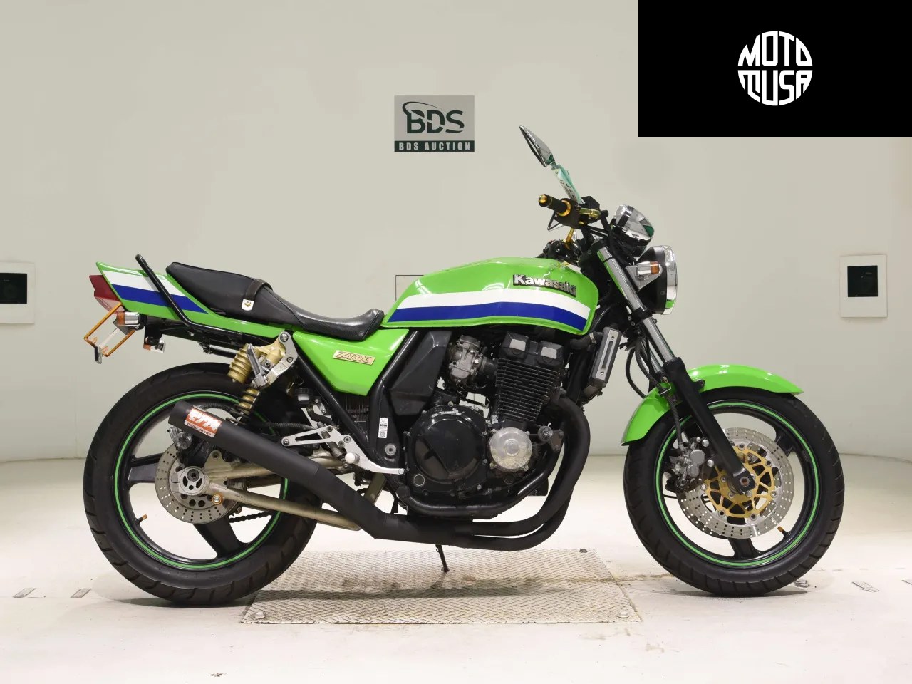 Kawasaki ZRX 400 - фото 1