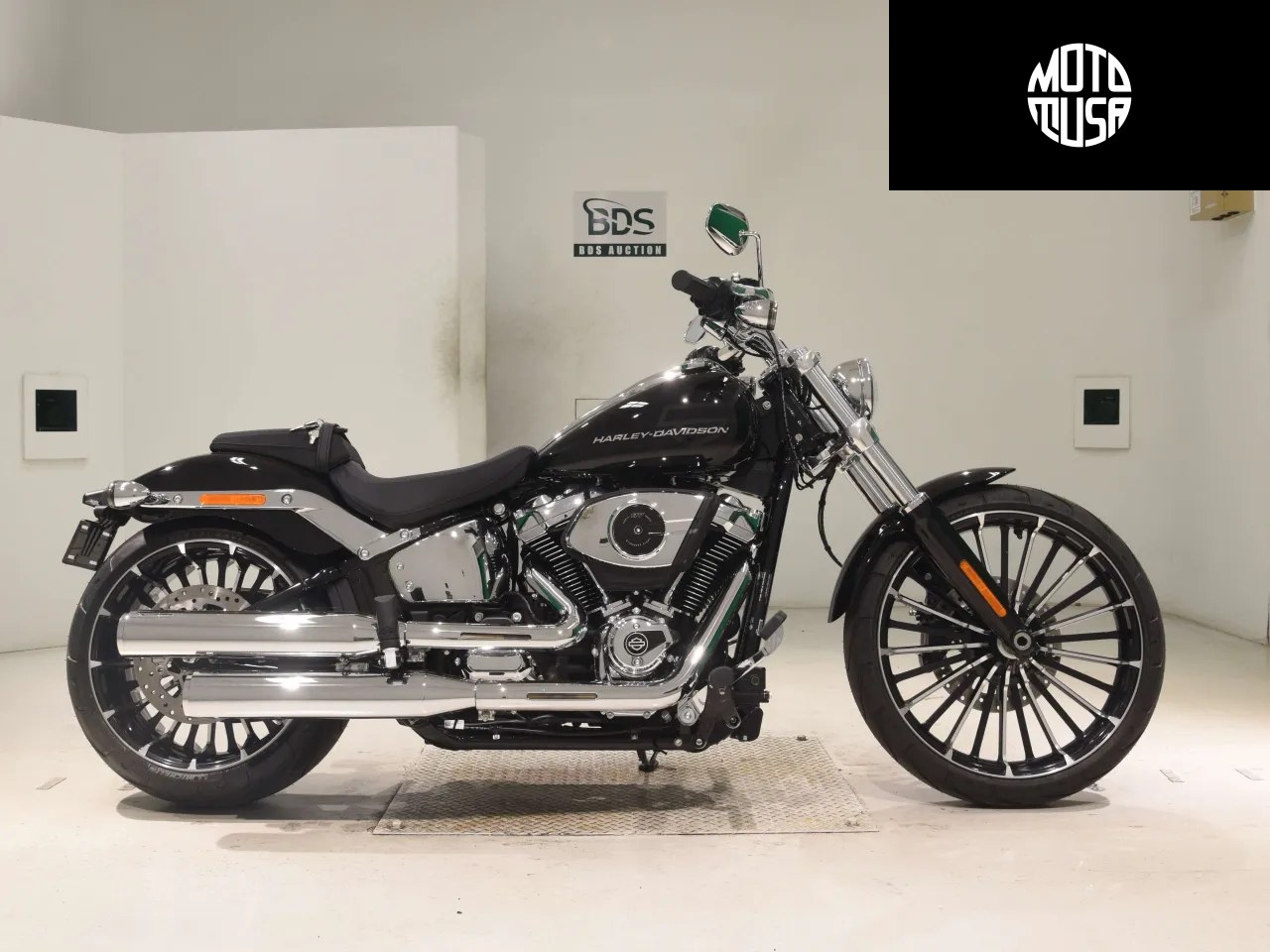 Harley Davidson Softail Breakout FXBR 1920 (FXBR1920) - фото 1