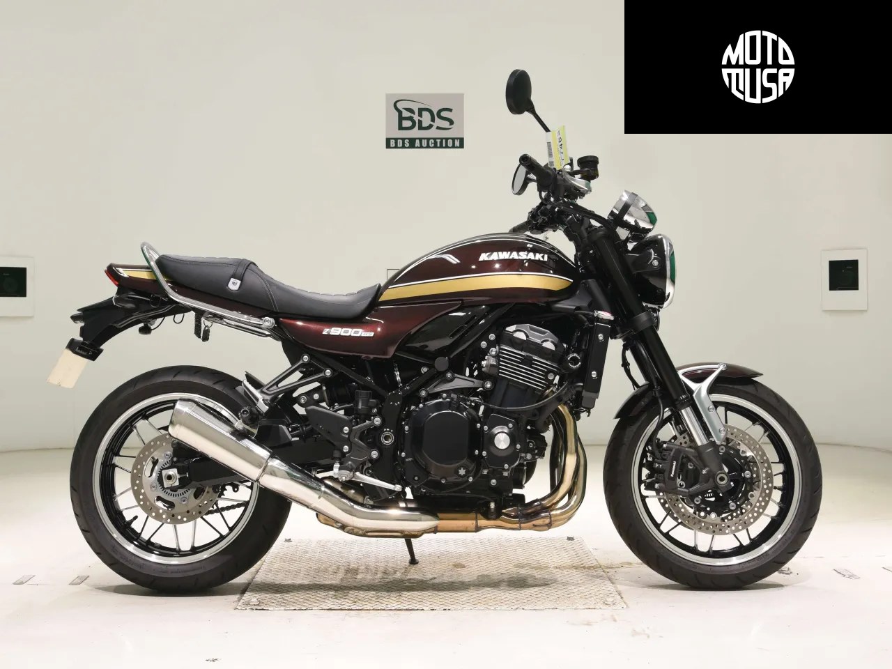 Kawasaki Z 900RS - фото 1