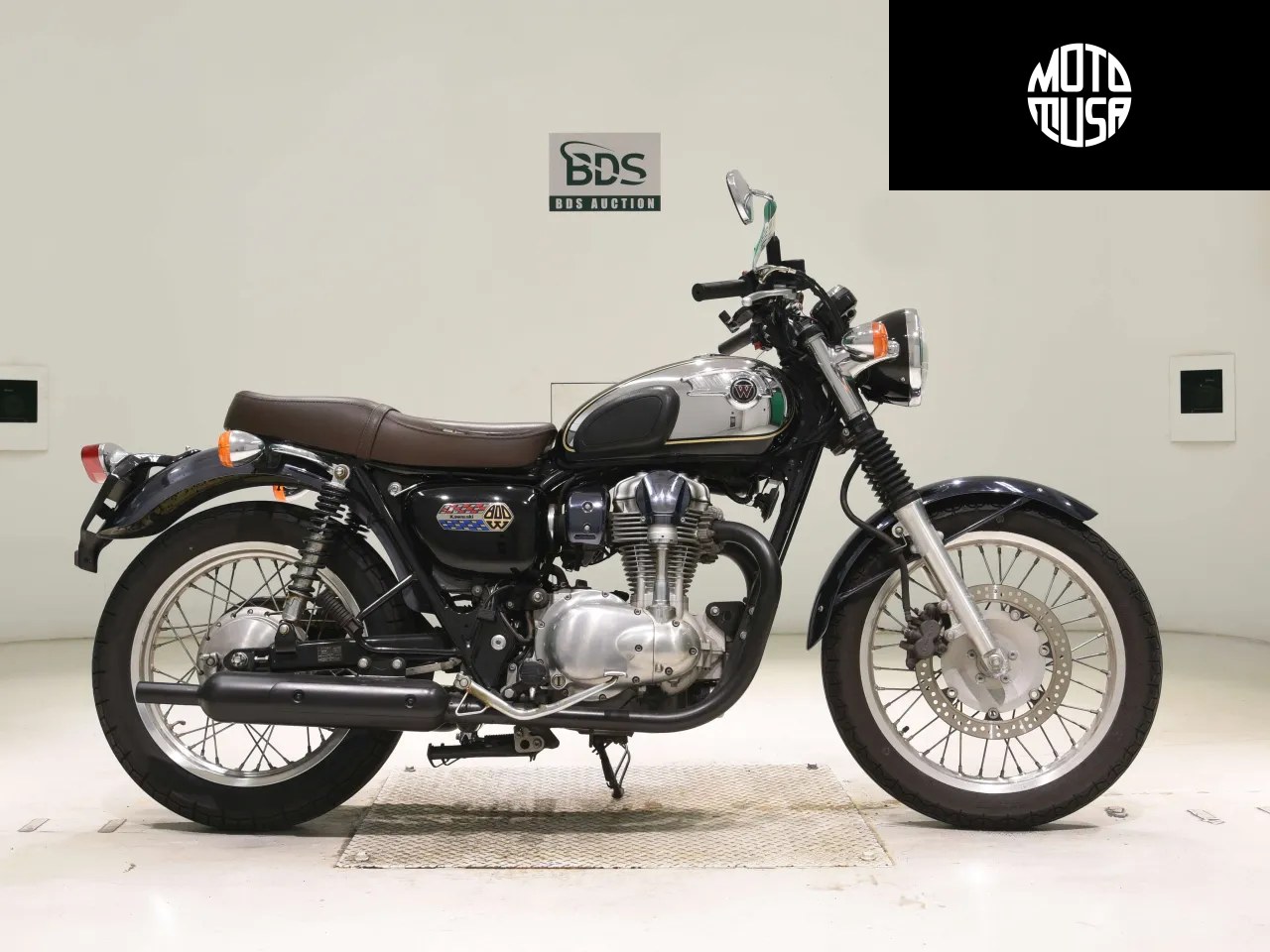 Kawasaki W 800 - фото 1