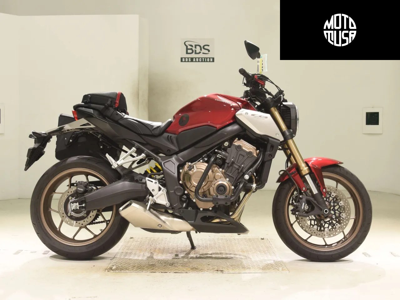 Honda CB 650R - фото 1