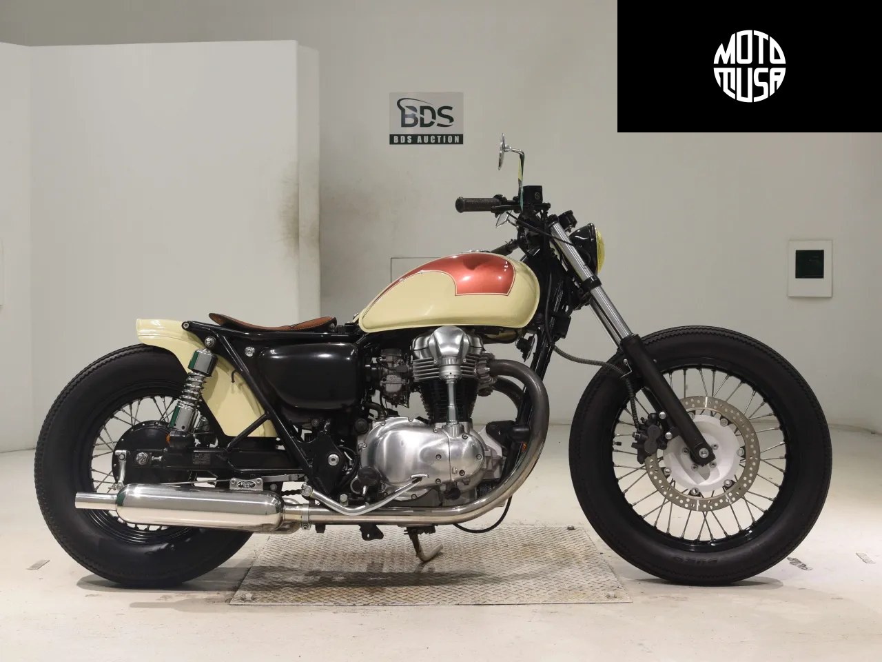 Kawasaki W 400 - фото 1