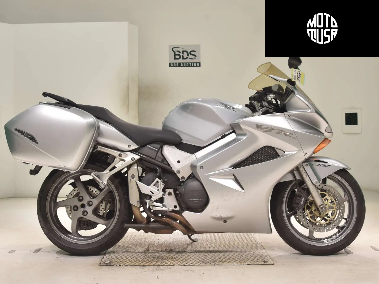 Honda VFR 800 (VFR800-2) - фото 1