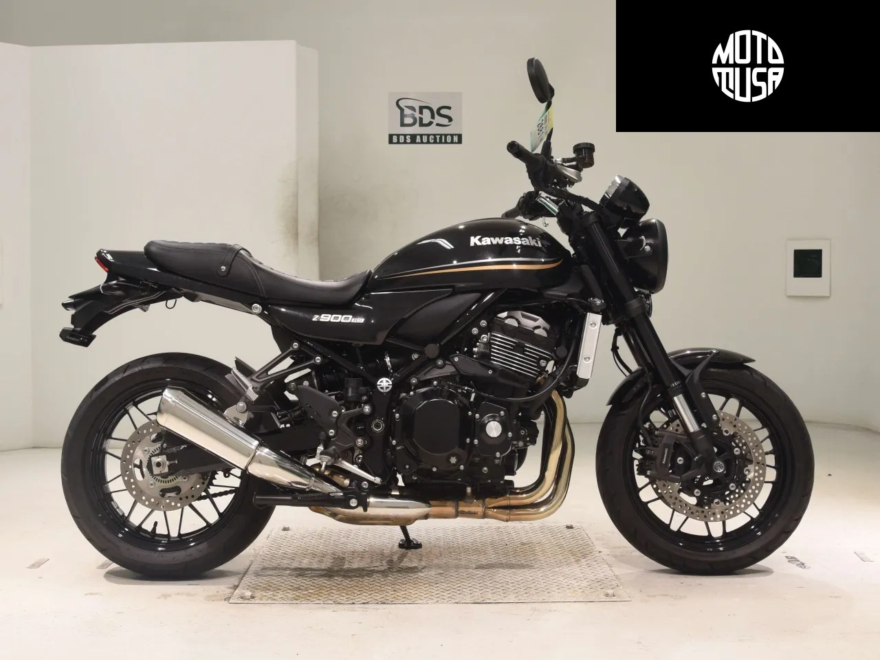 Kawasaki Z 900RS - фото 1