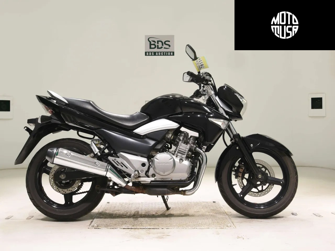 Suzuki GSR 250 - фото 1