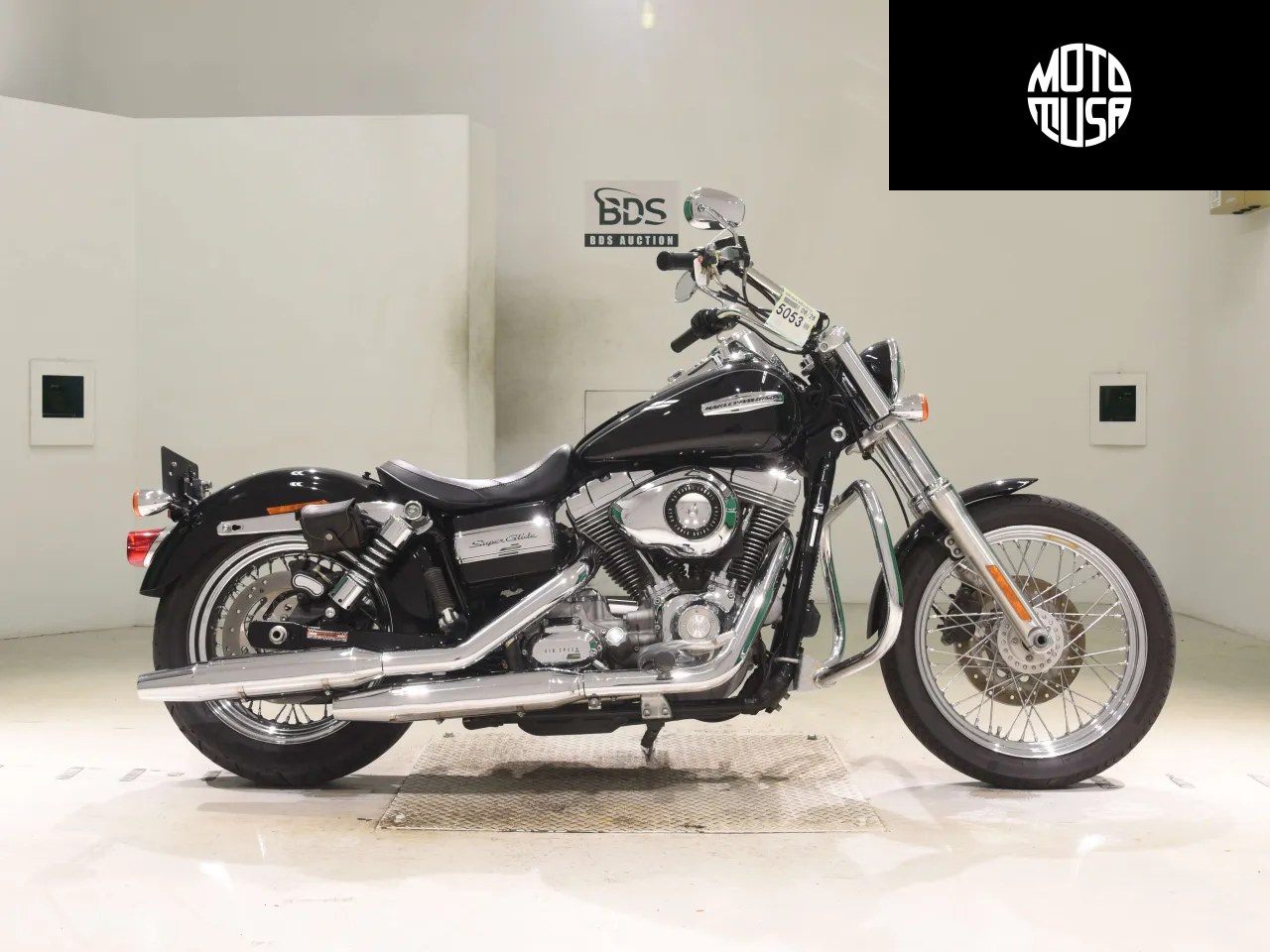 Harley Davidson Dyna Super Glide Custom FXDC 1580 (FXDC1580) - фото 1