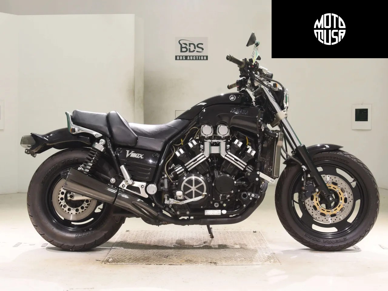 Yamaha V-Max 1200 (V-MAX) - фото 1