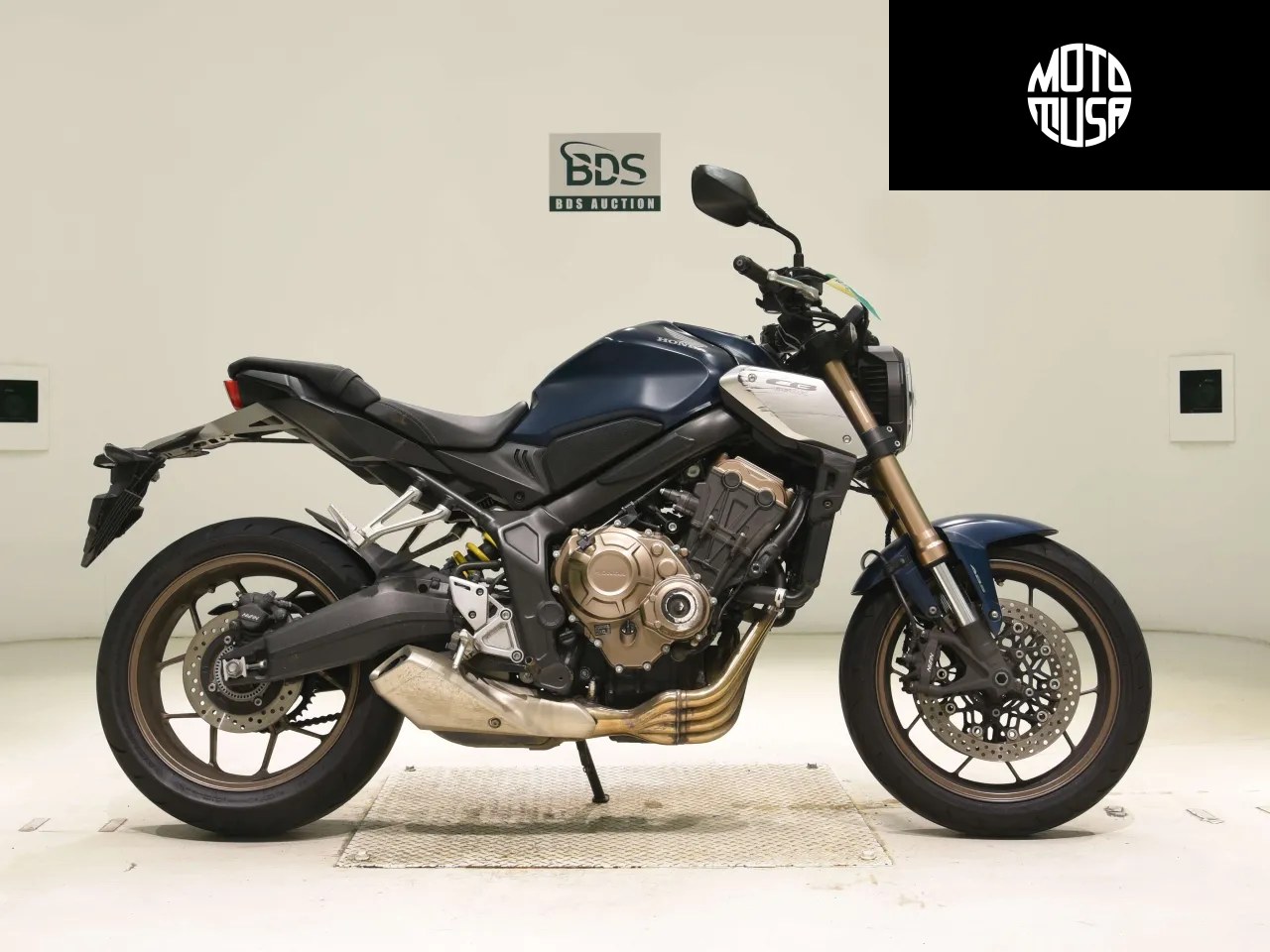 Honda CB 650R - фото 1