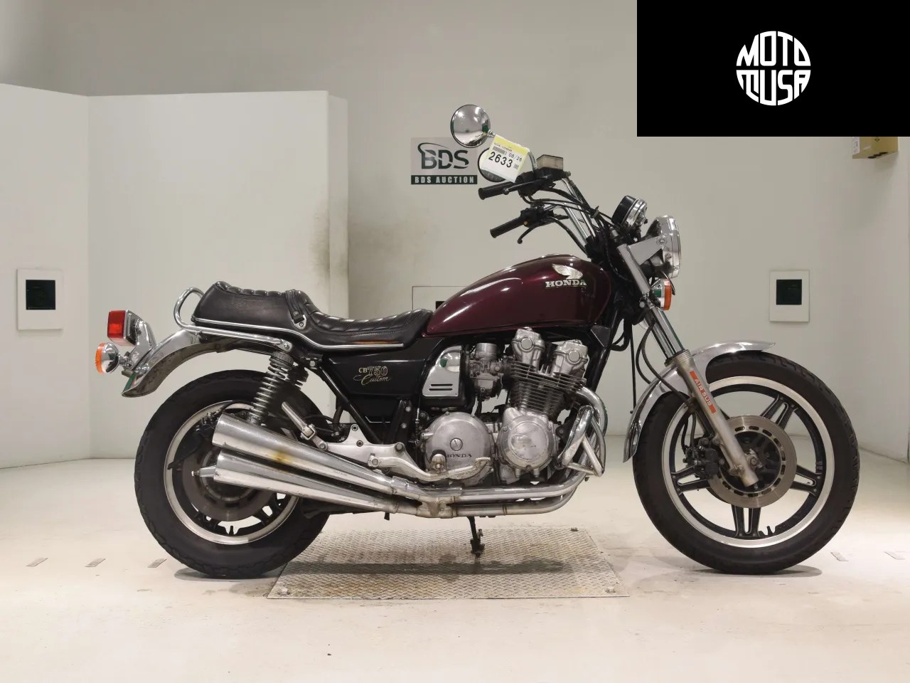 Honda CB 750 Custom - фото 1