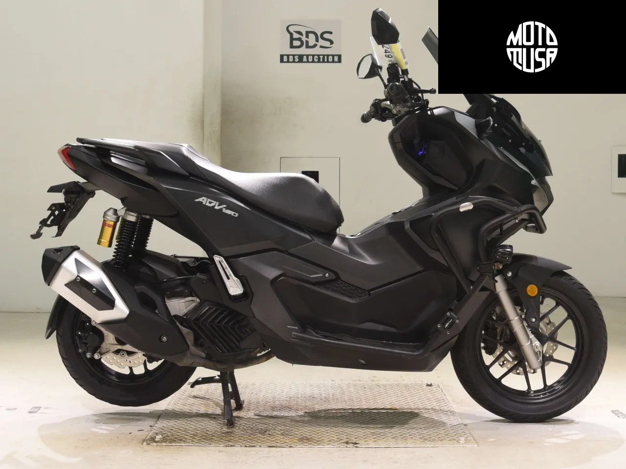 Honda ADV 160 - фото 1