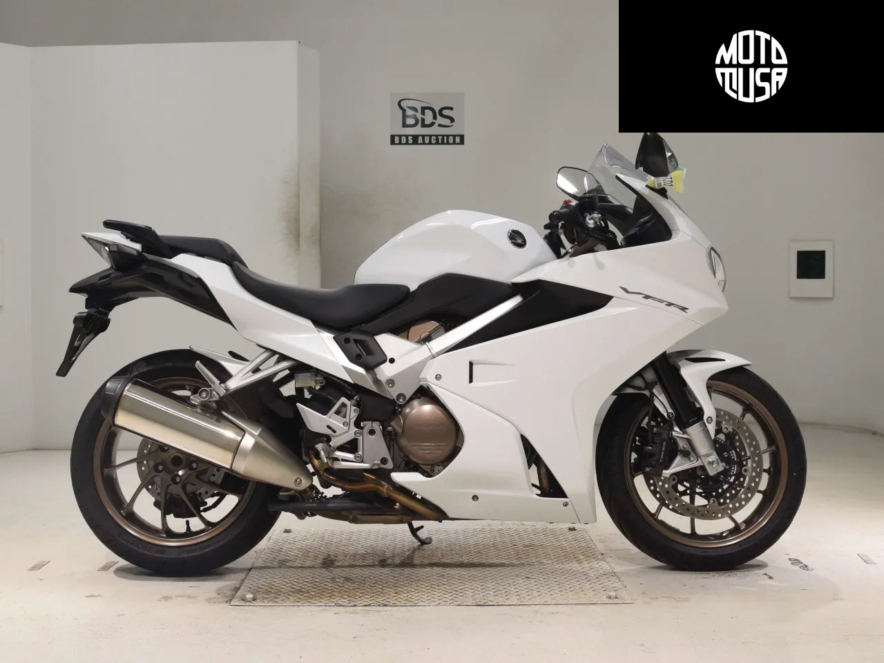 Honda VFR 800F - фото 1