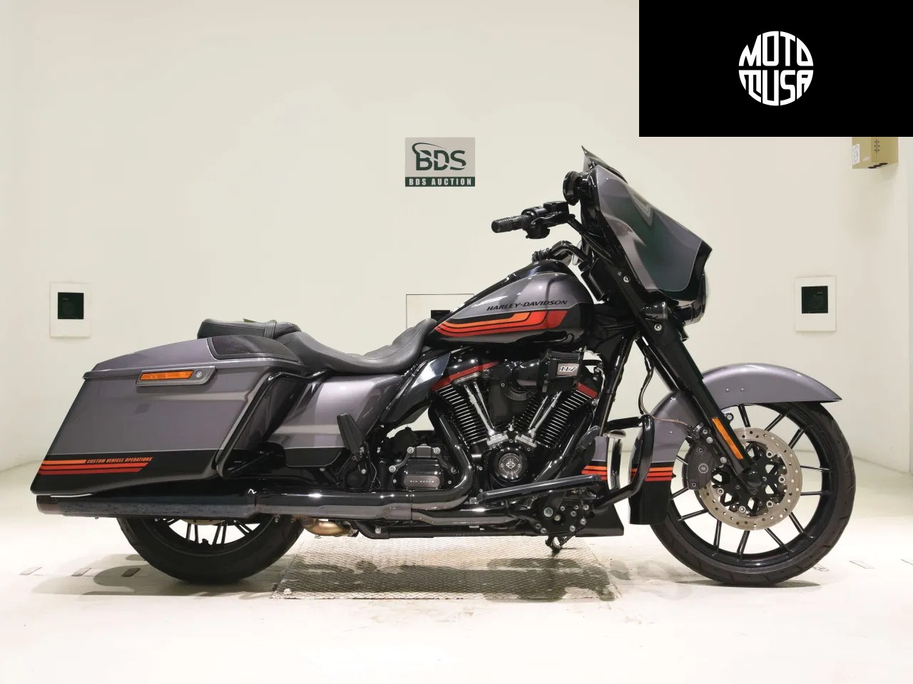 Harley Davidson CVO Street Glide FLHXSE 1920 (FLHXSE1920CVO) - фото 1