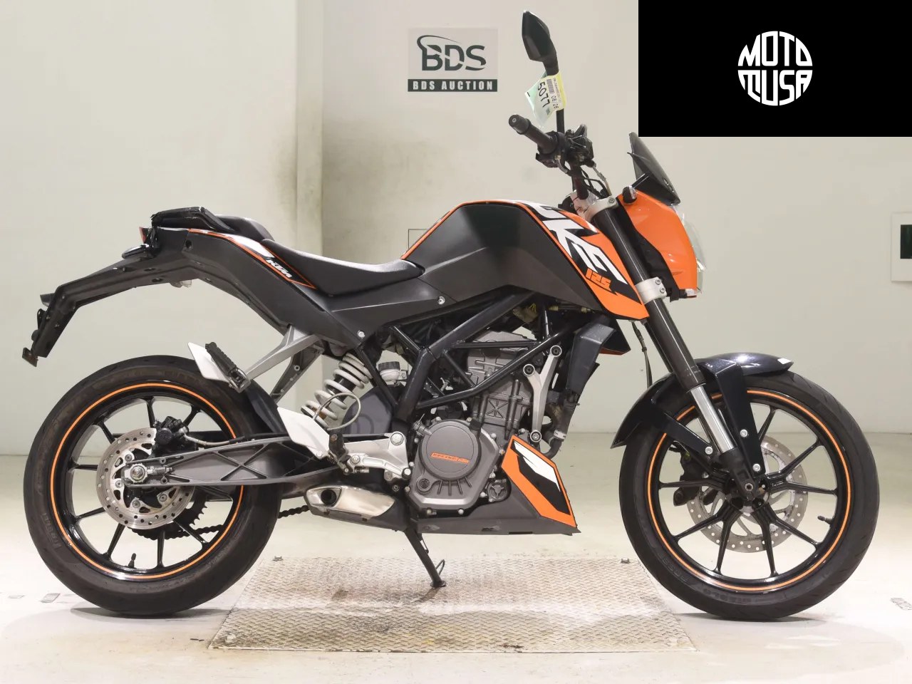 KTM 125 Duke - фото 1