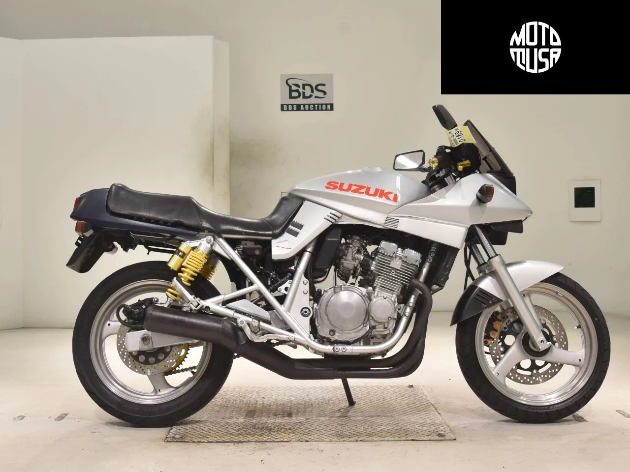 Suzuki GSX 250S Katana - фото 1