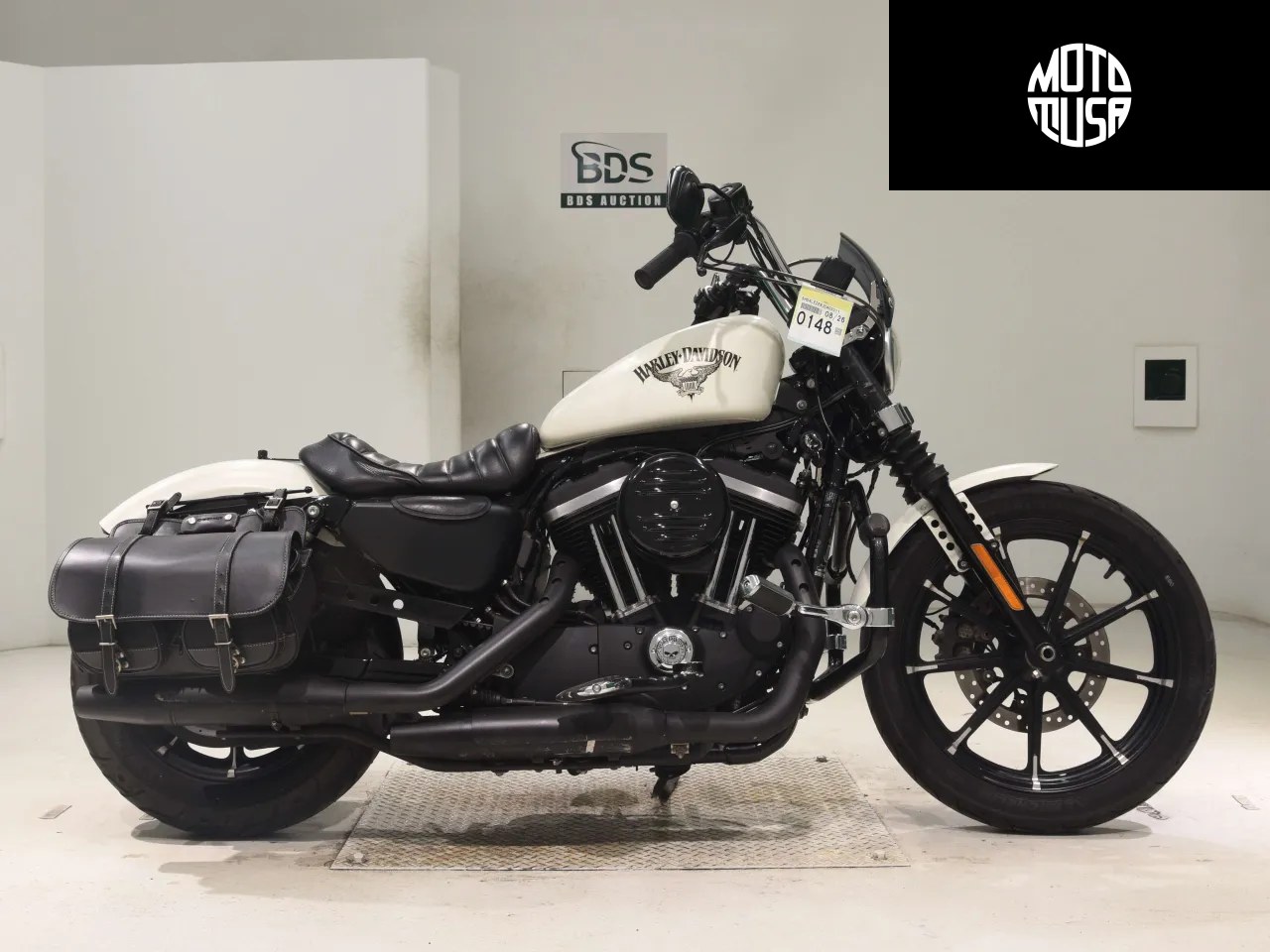 Harley Davidson Sportster Iron XL 883N (XL883N) - фото 1