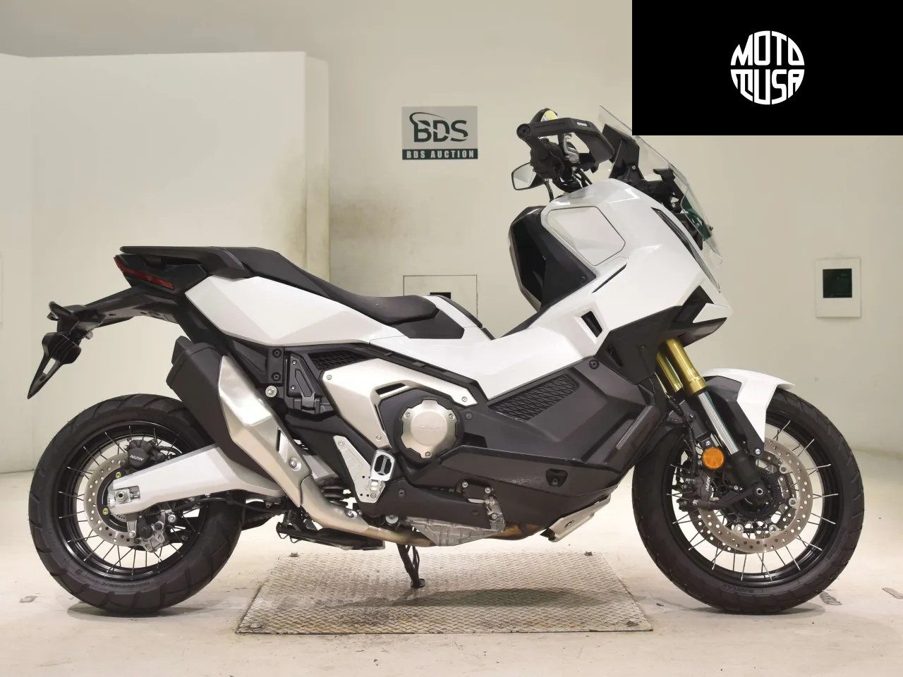 Honda X-ADV (X-ADV750-2) - фото 1