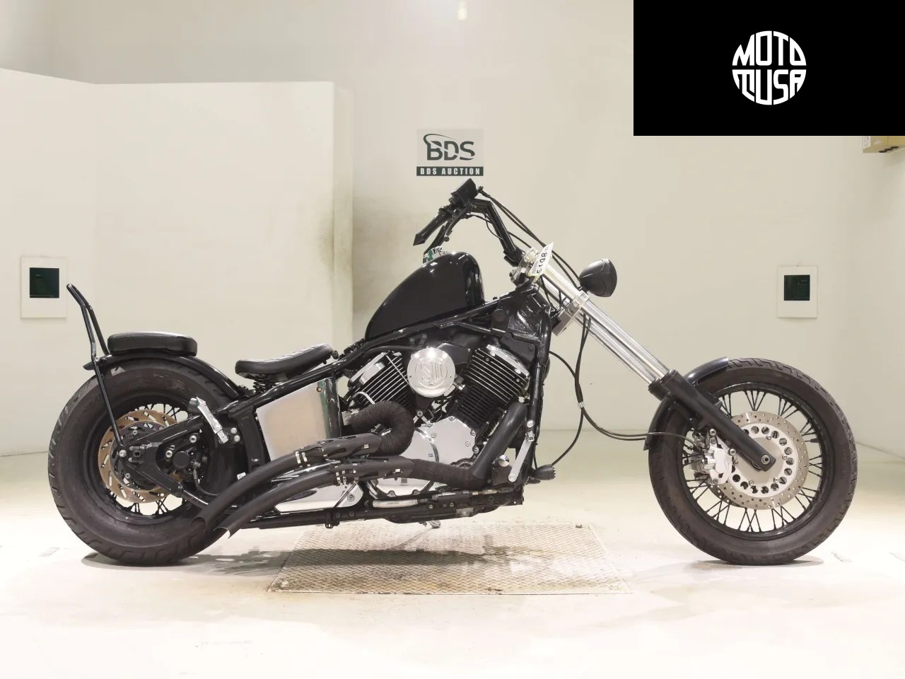 Yamaha DragStar 1100 (DRAGSTAR 1100 CLASSIC) - фото 1