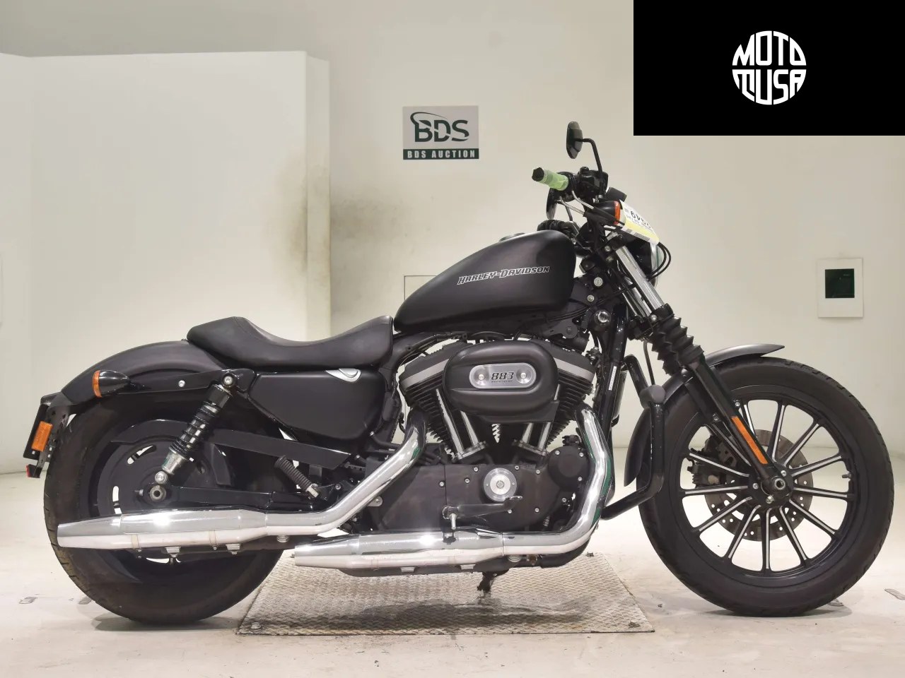 Harley Davidson Sportster Iron XL 883N (XL883N) - фото 1