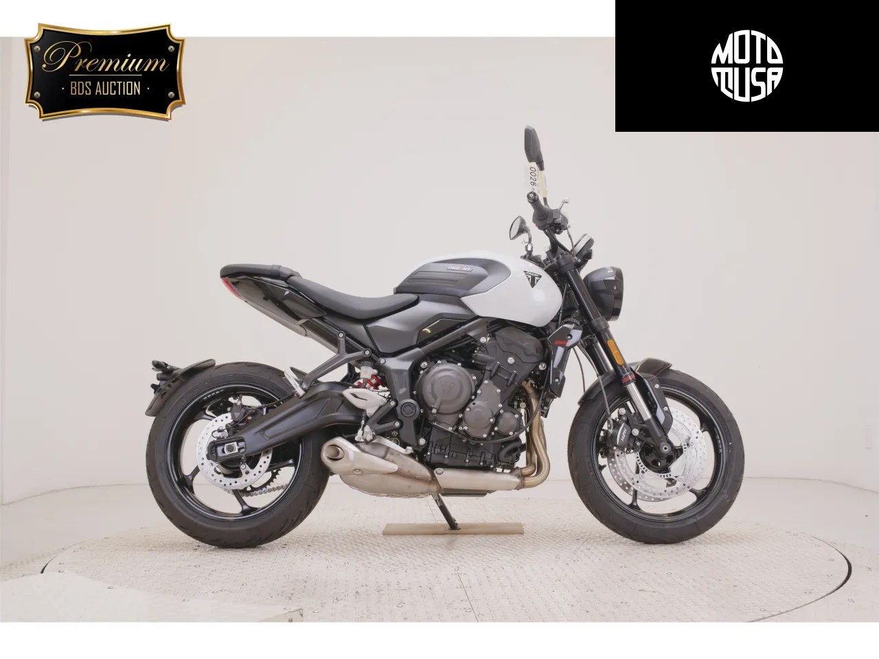 Triumph Trident 660 - фото 1