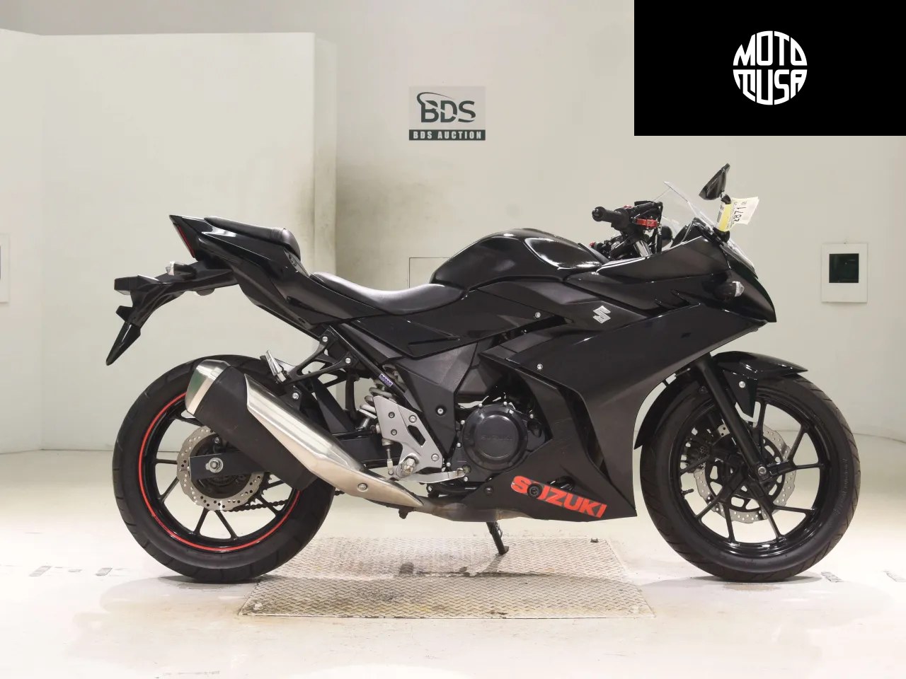 Suzuki GSX 250R - фото 1