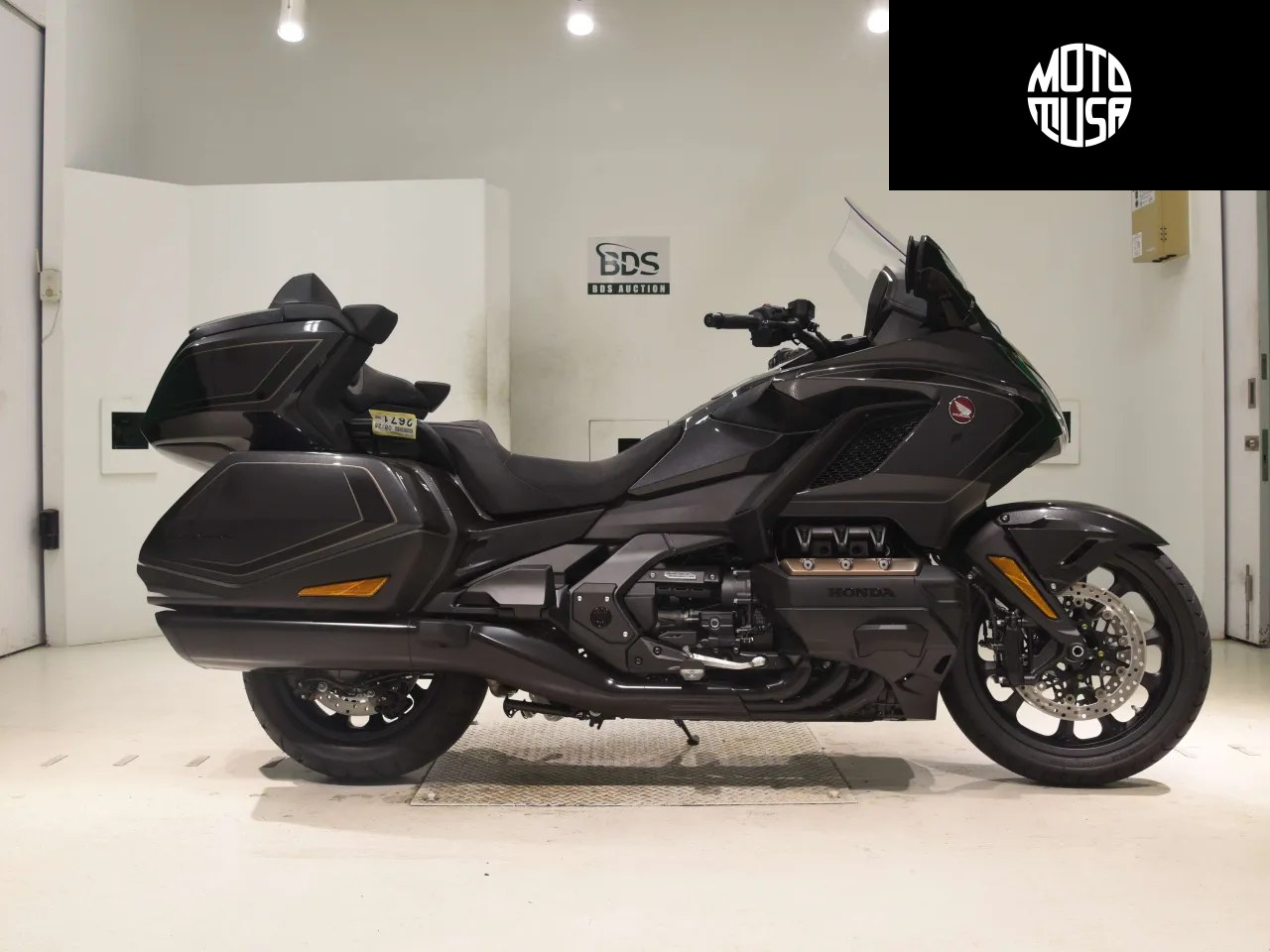Honda GL 1800 (GL1800 TOUR D) - фото 1