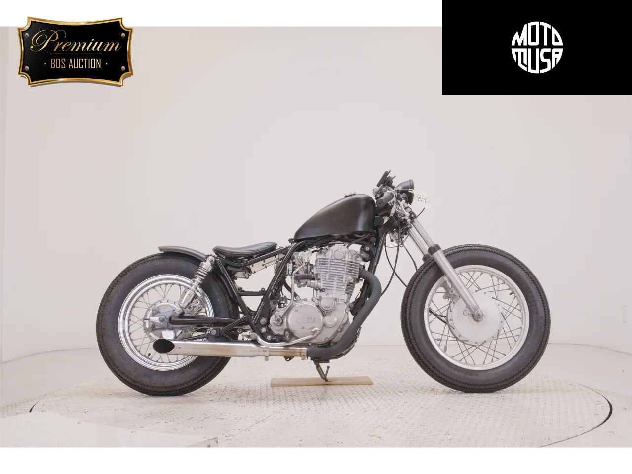 Yamaha SR 400 (SR400-2) - фото 1