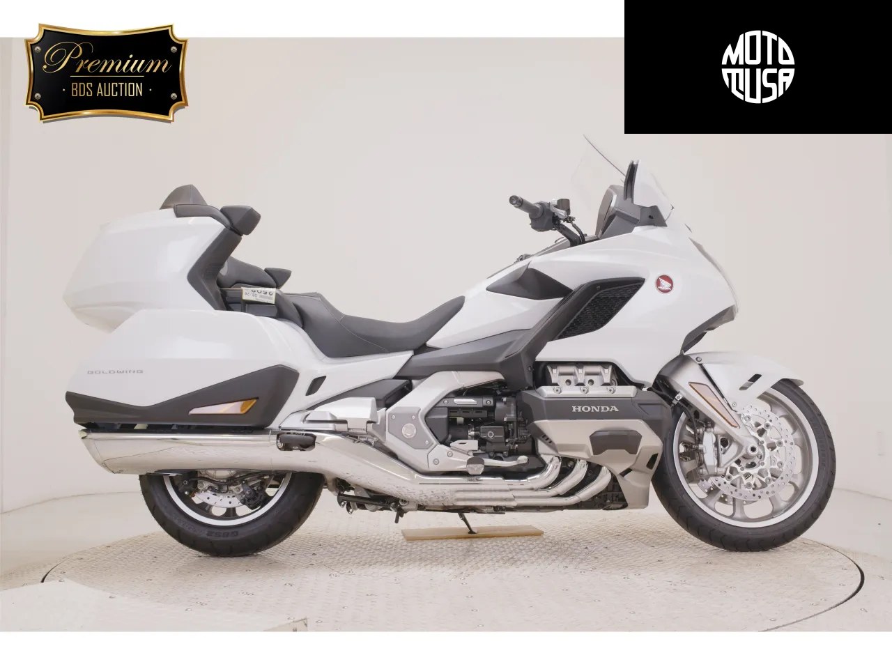 Honda GL 1800 (GL1800 TOUR D) - фото 1