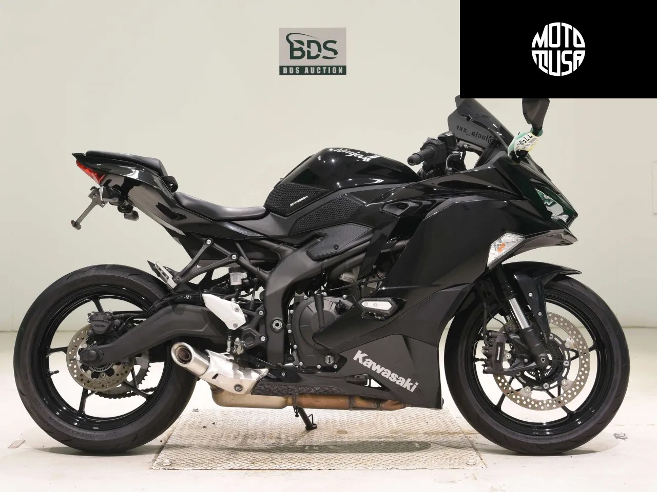 Kawasaki Ninja ZX-25R (ZX-25R) - фото 1