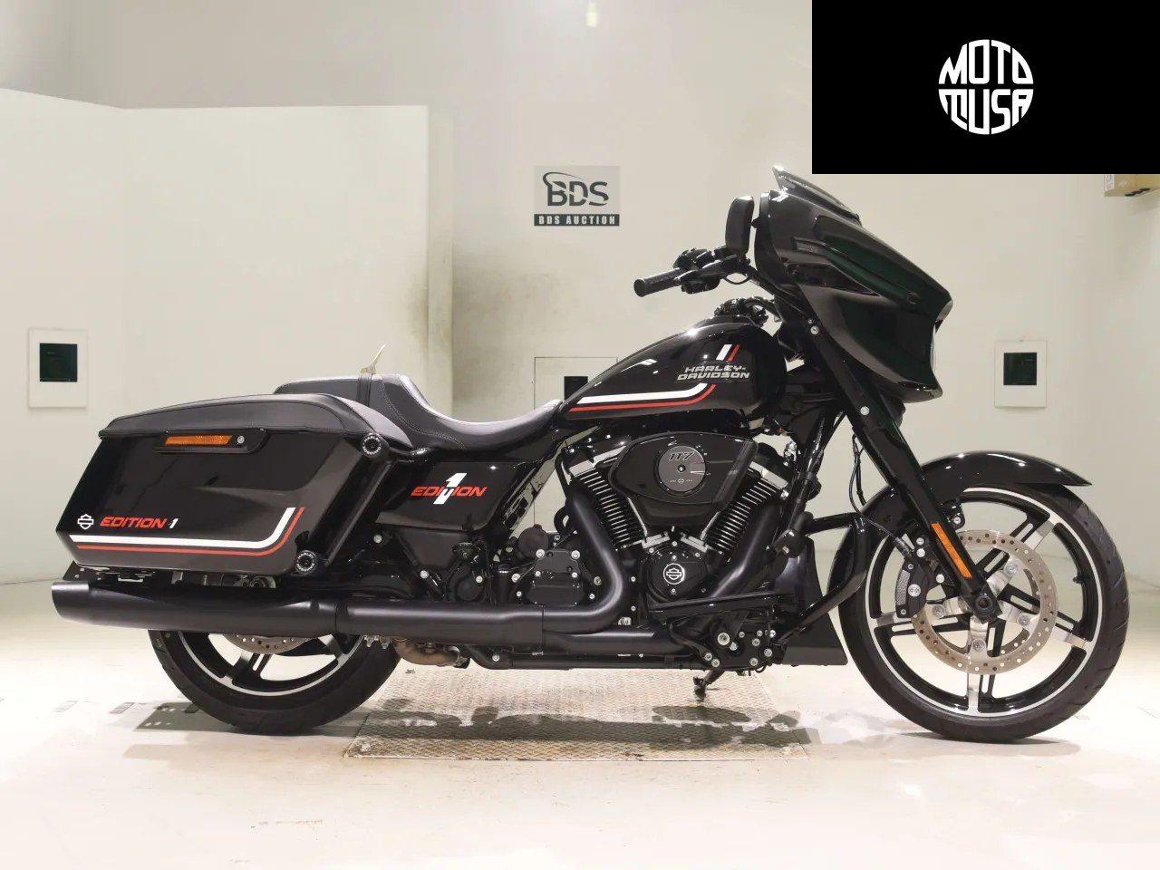 Harley Davidson Street Glide FLHX 1920 (FLHX1920) - фото 1