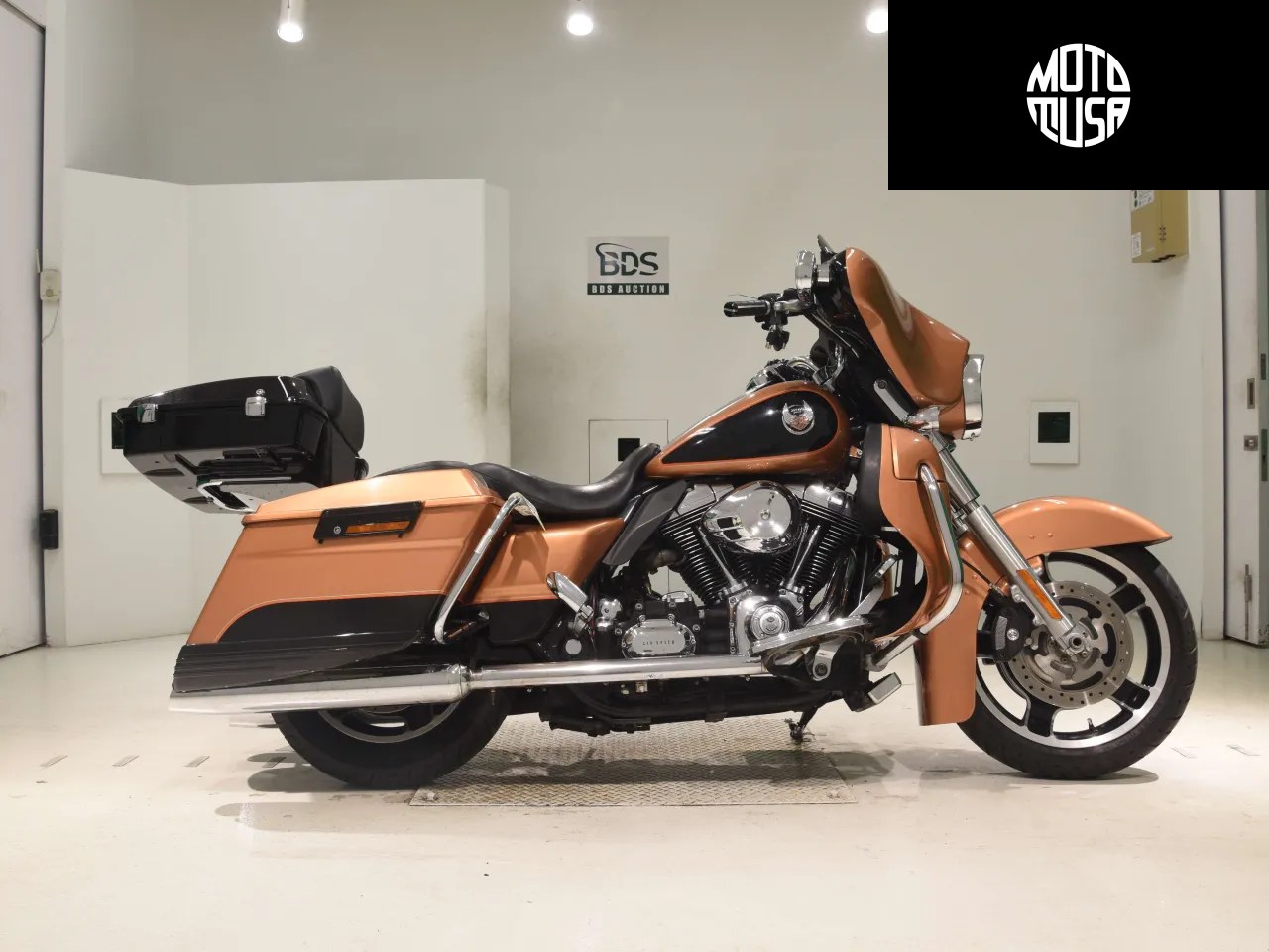 Harley Davidson Street Glide FLHX 1580 (FLHX1580) - фото 1