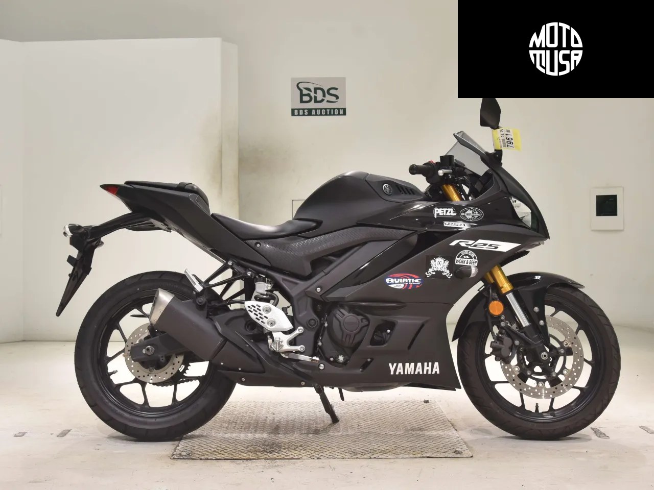Yamaha YZF-R25 - фото 1
