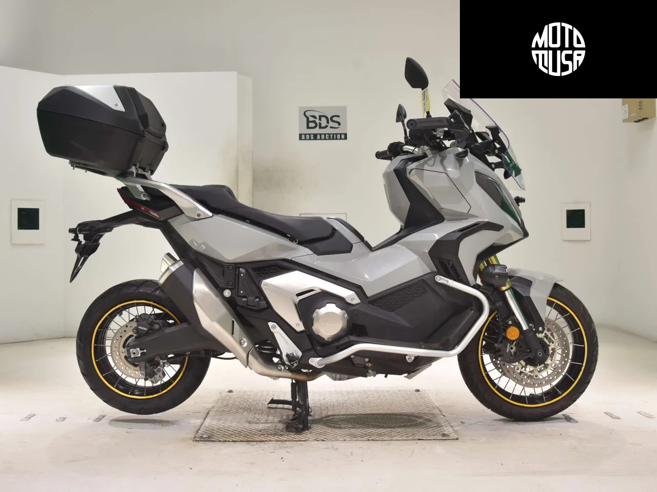 Honda X-ADV (X-ADV750-2) - фото 1
