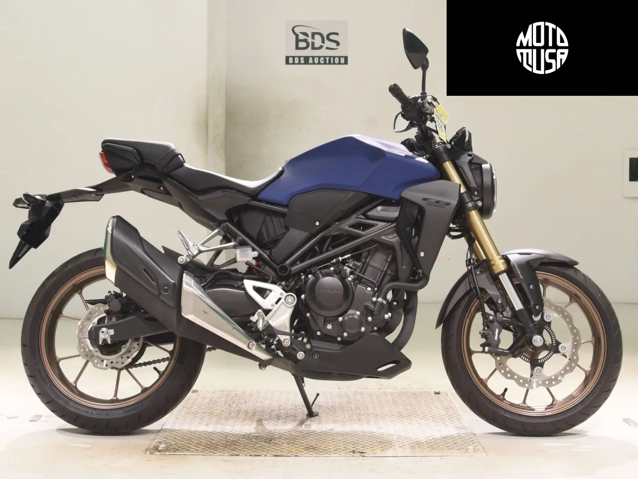 Honda CB 250R (CB250RA) - фото 1
