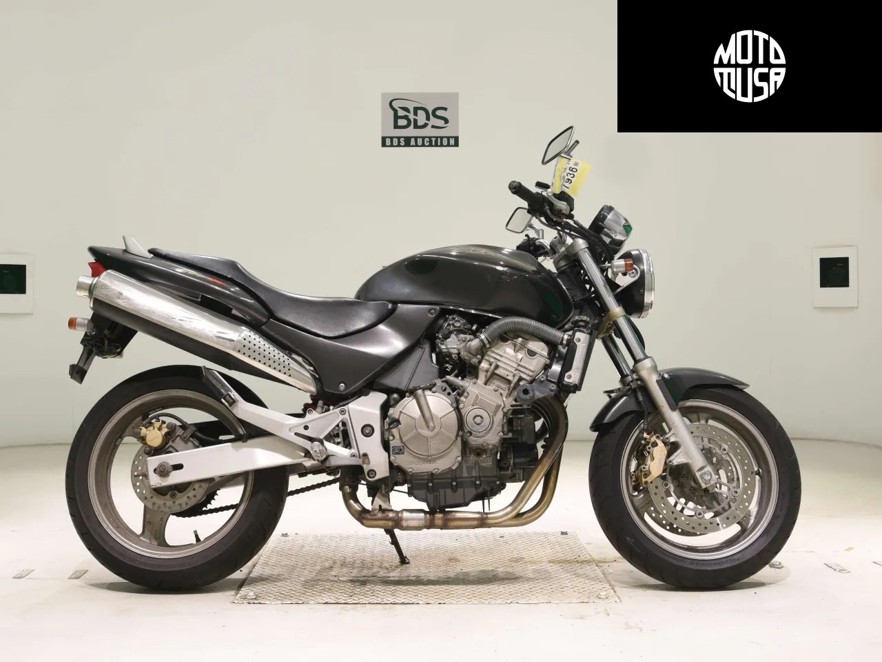 Honda Hornet 600 - фото 1