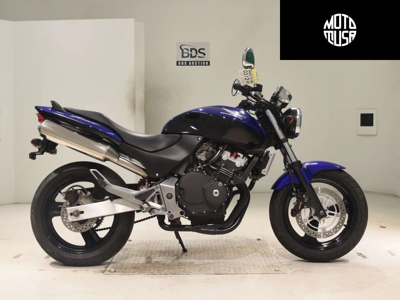 Honda HORNET 250 - фото 1