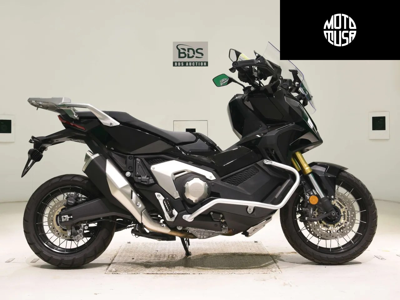 Honda X-ADV (X-ADV750-2) - фото 1