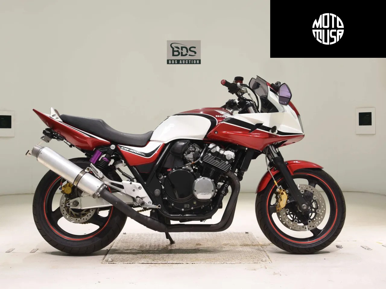 Honda CB 400 Super Boldor (CB400SFV BOL D'OR) - фото 1