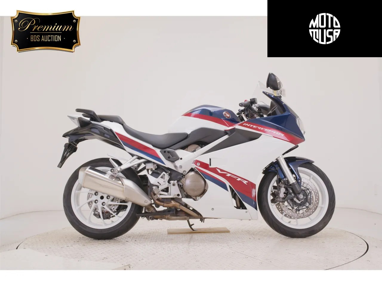 Honda VFR 800F - фото 1