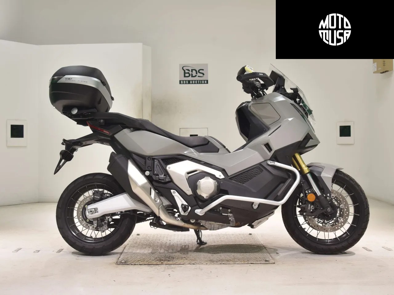 Honda X-ADV (X-ADV750-2) - фото 1