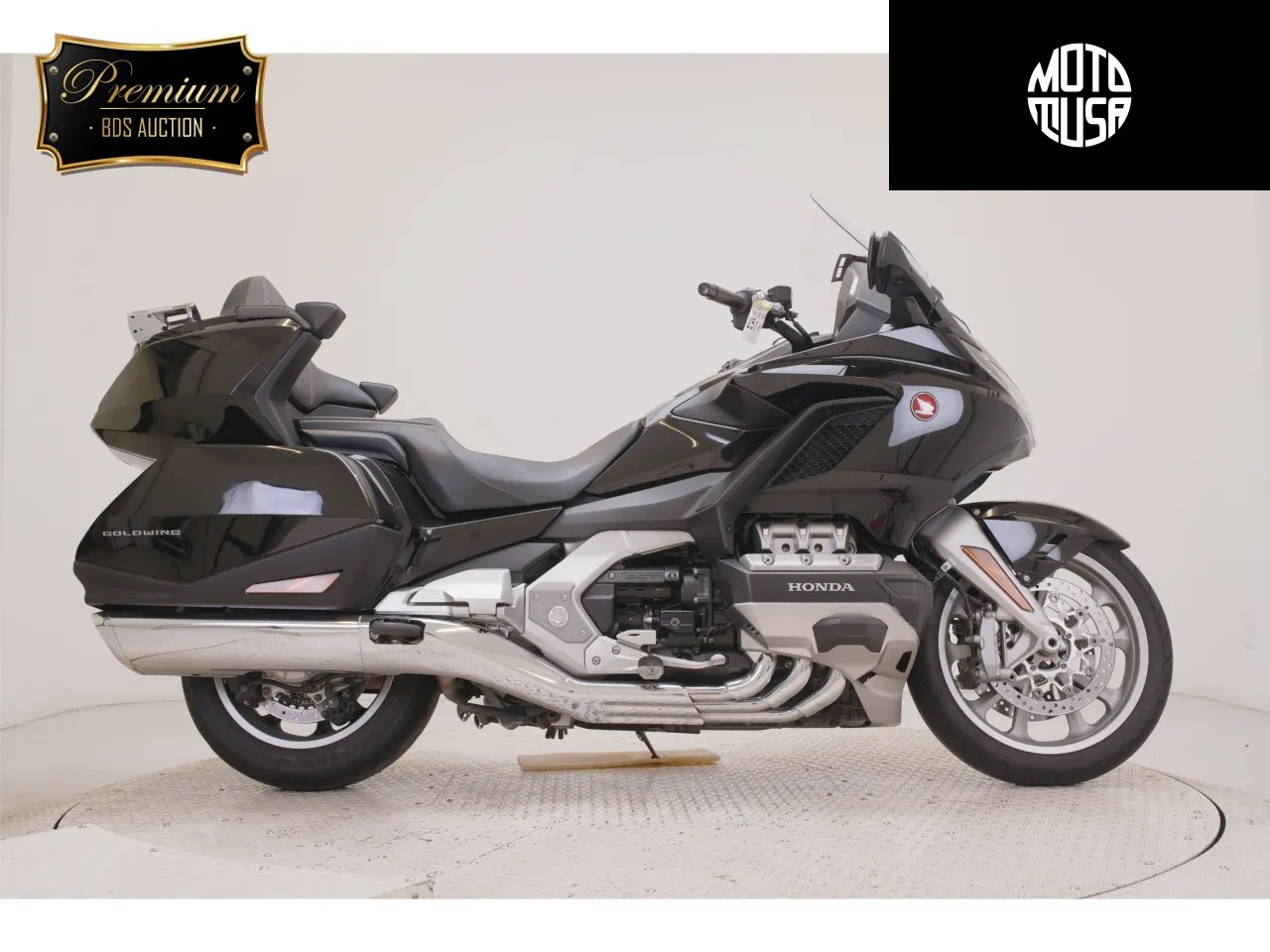 Honda GL 1800 (GL1800 TOUR D) - фото 1