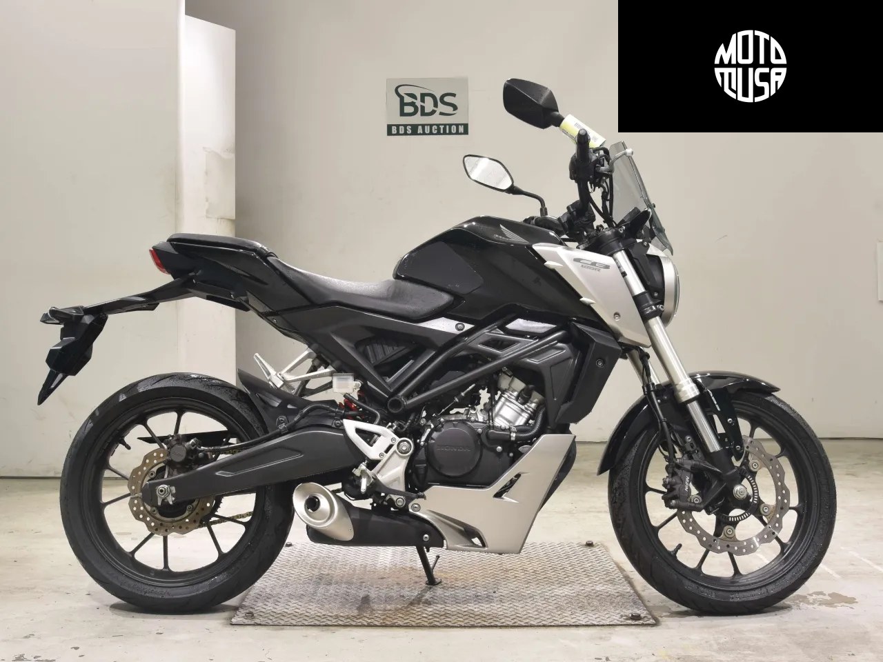 Honda CB 125R - фото 1